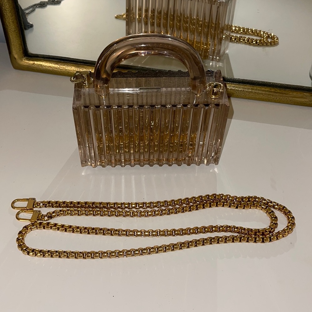 L’afashar Mini Acrylic Crossbody Bag